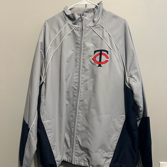 Minnesota Twins Windbreaker - Picture 1 of 4